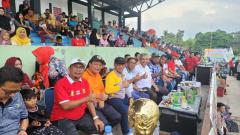 Disaksikan Kamsol, OMPUTAKA FC Unggul Sementara 1-0 atas Petahapan FC